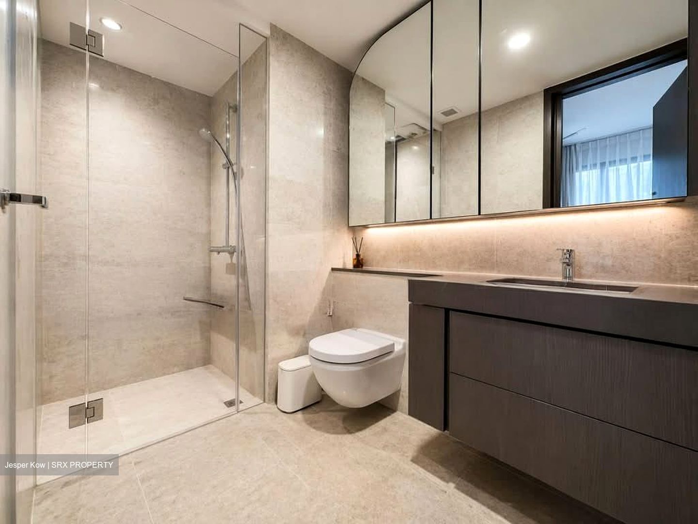 Avenue South Residence (D3), Apartment #596273801